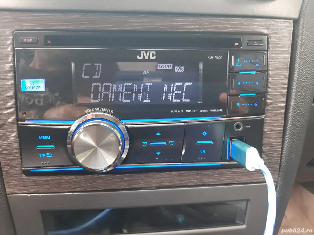 JVC mp3 auto 4x50W