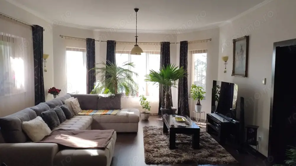 BRASADAS vinde vila 5 cam 190mp teren 10 ari str. Dara. BRASADAS vinde vila 5 cam 190mp teren 10 ari str. Dara.