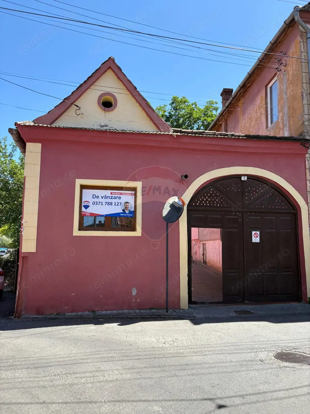 Casă cu 2 camere de vânzare în zona centrala Casă cu 2 camere de vânzare în zona centrala