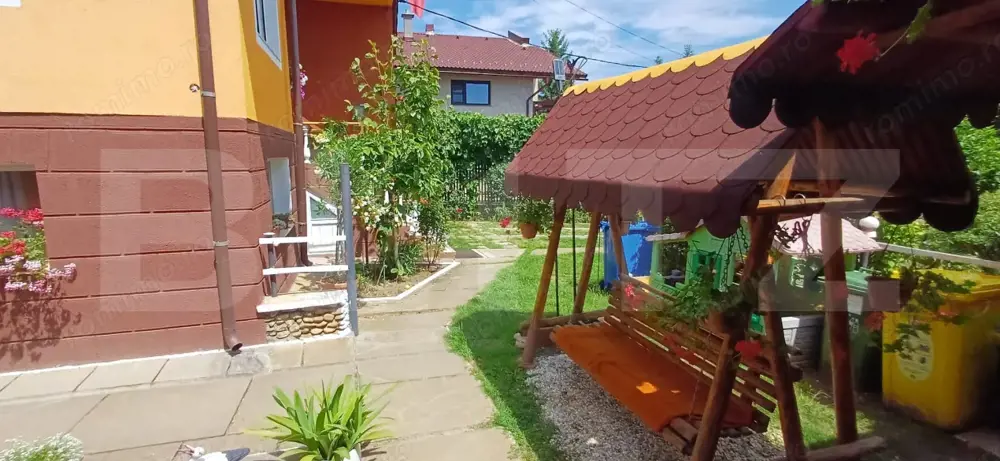 Casă individuală de vânzare – zonă liniștită, teren generos 1800 mp