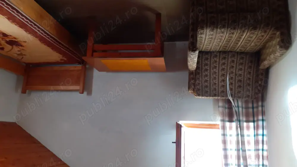 cameră de închiriat