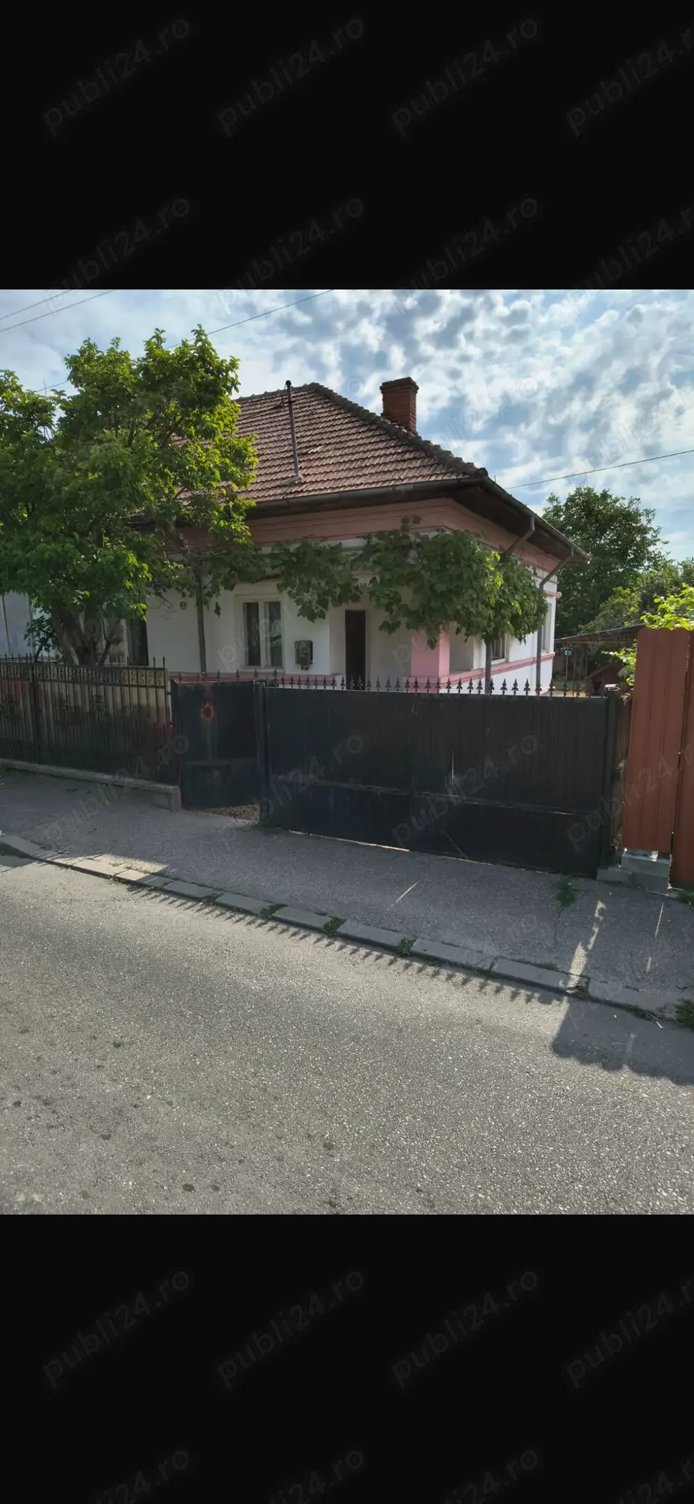 Casă de vânzare zona centrală 1 mai