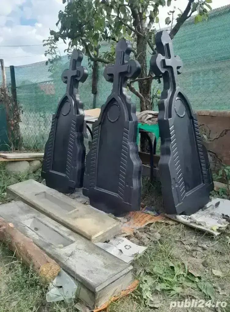 CRUCI și Postamente.Ghinda.BN.