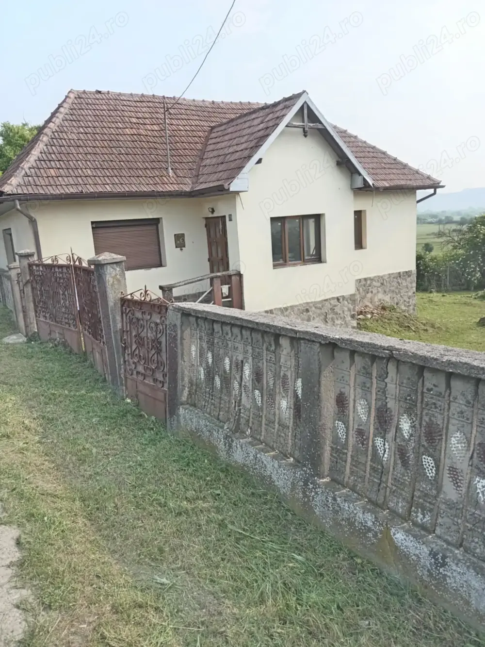 Casa renovata+teren de vanzare