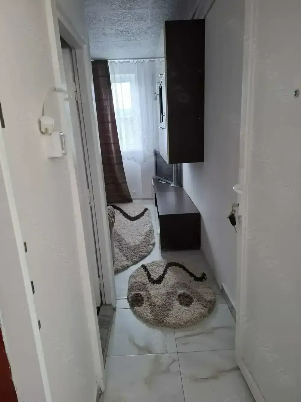 Vând urgent Cameră de camin cu baie