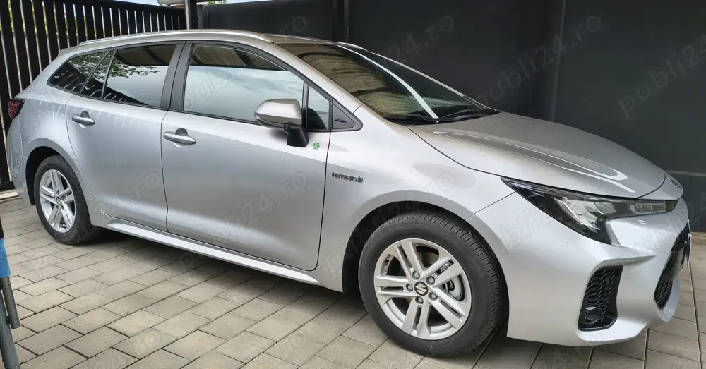 Vând Suzuki Swace 2024