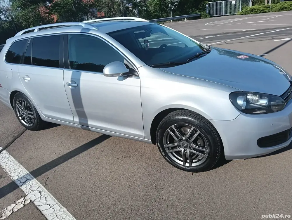 VW GOLF 6 din 2010.   La 3.700 Euro. Negociabil.  