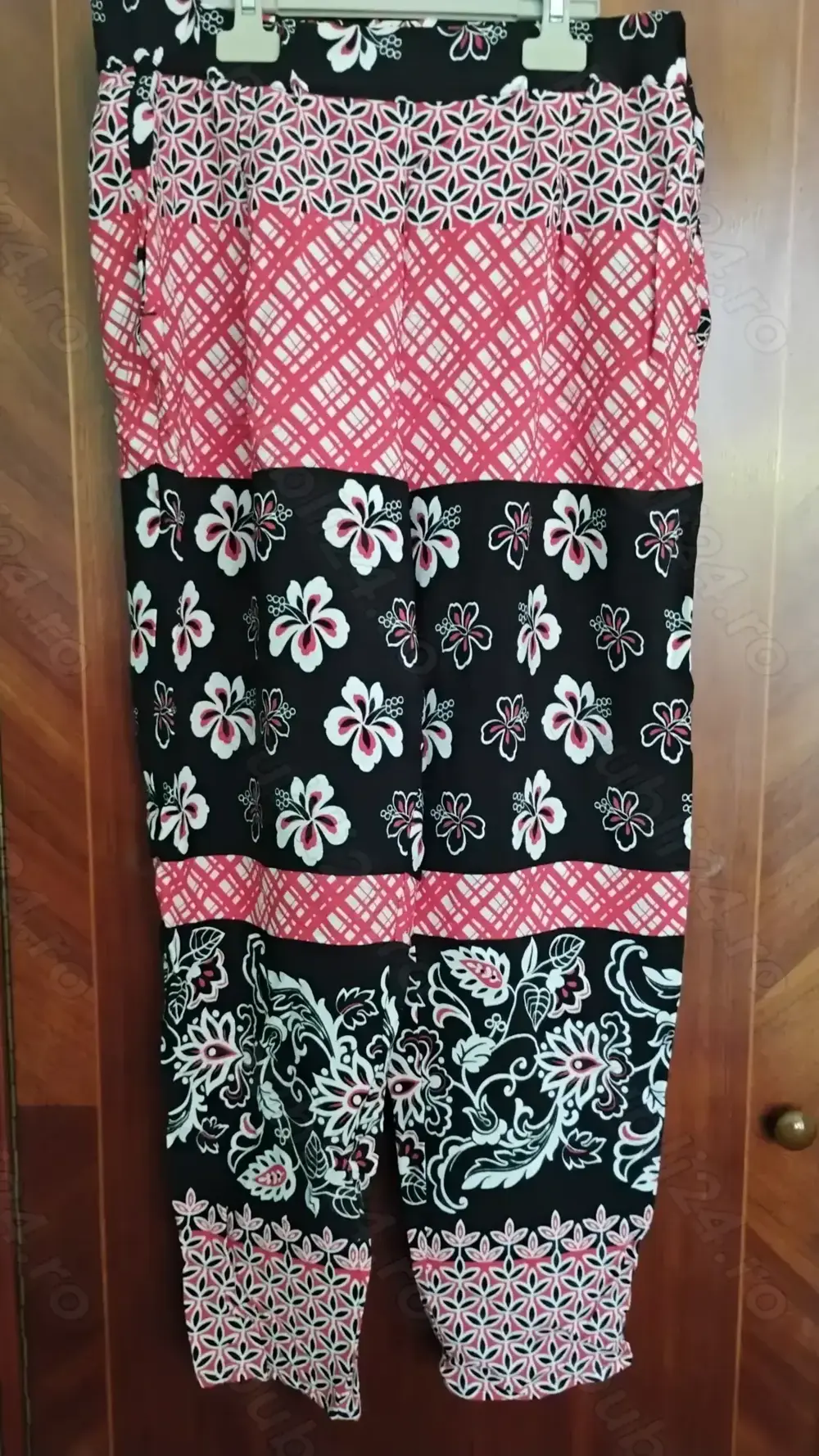 Pantaloni colorati de vara