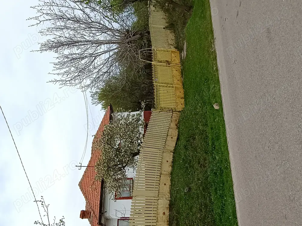 Casă de vânzare 