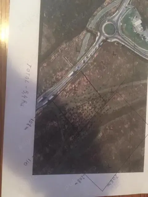 Vand teren situat pe centura , langa statia Petrom Vand teren situat pe centura , langa statia Petrom