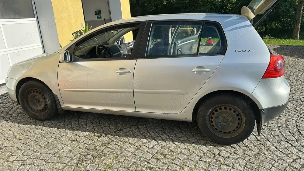 Dezmembrez Golf 5 - ORICE PIESA