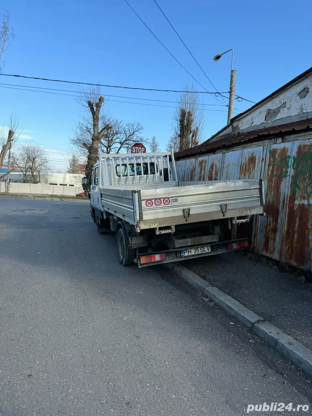 de vanzare basculabila 3 parti 