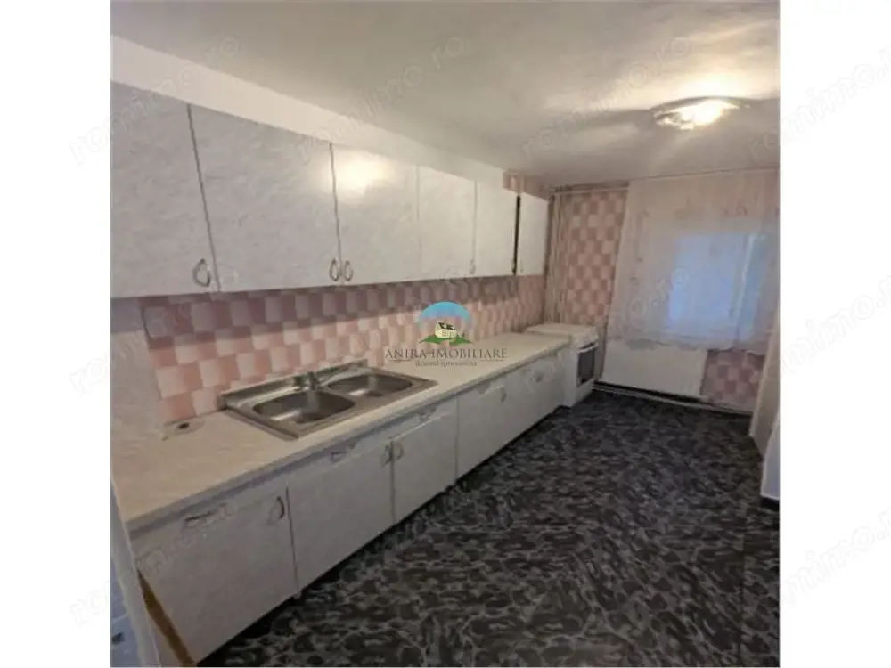 Apartament de vanzare cu 4 camere decomandat, Manastur Cluj Napoca