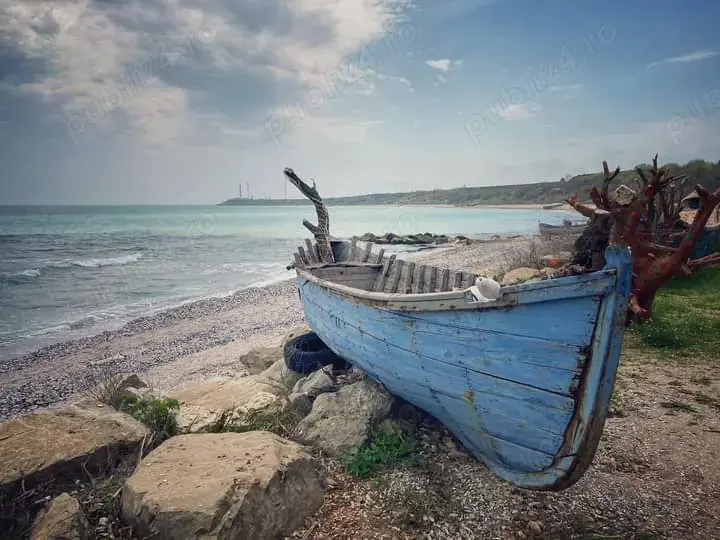  Proprietari vindem  teren la mare 10 hectare aproape de NIBIRU 17$  mp la  faleza farului tuzla