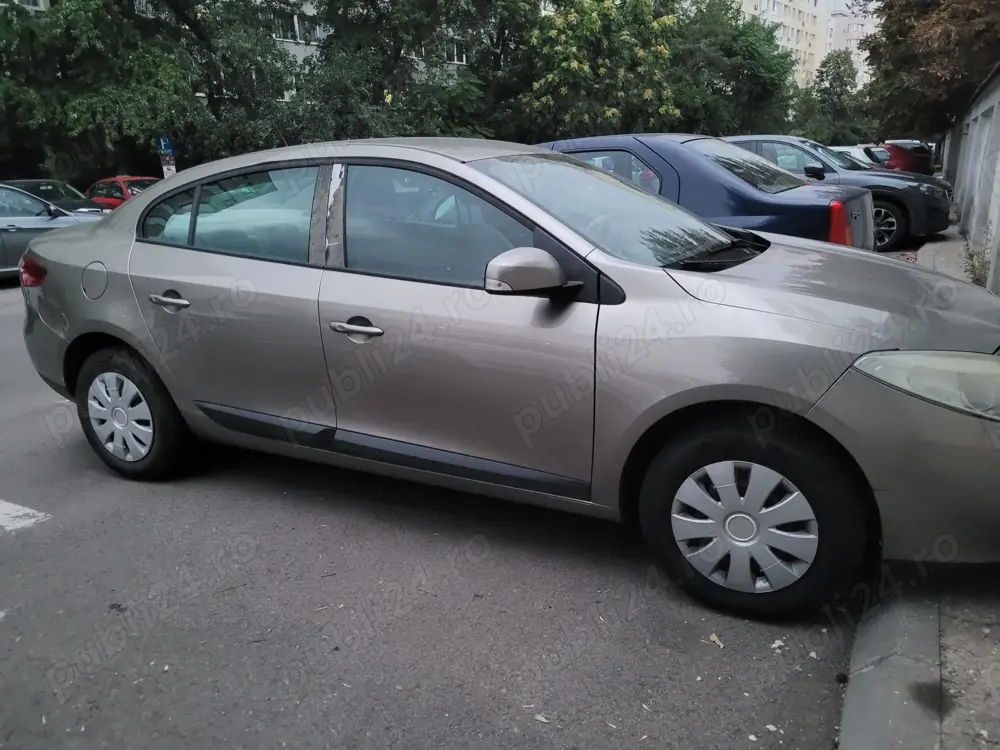 Renault-Fluence, 2010, al doilea proprietar, 138600 km, motor 1,6, benzina,stare f.f. buna, 3300 EUR