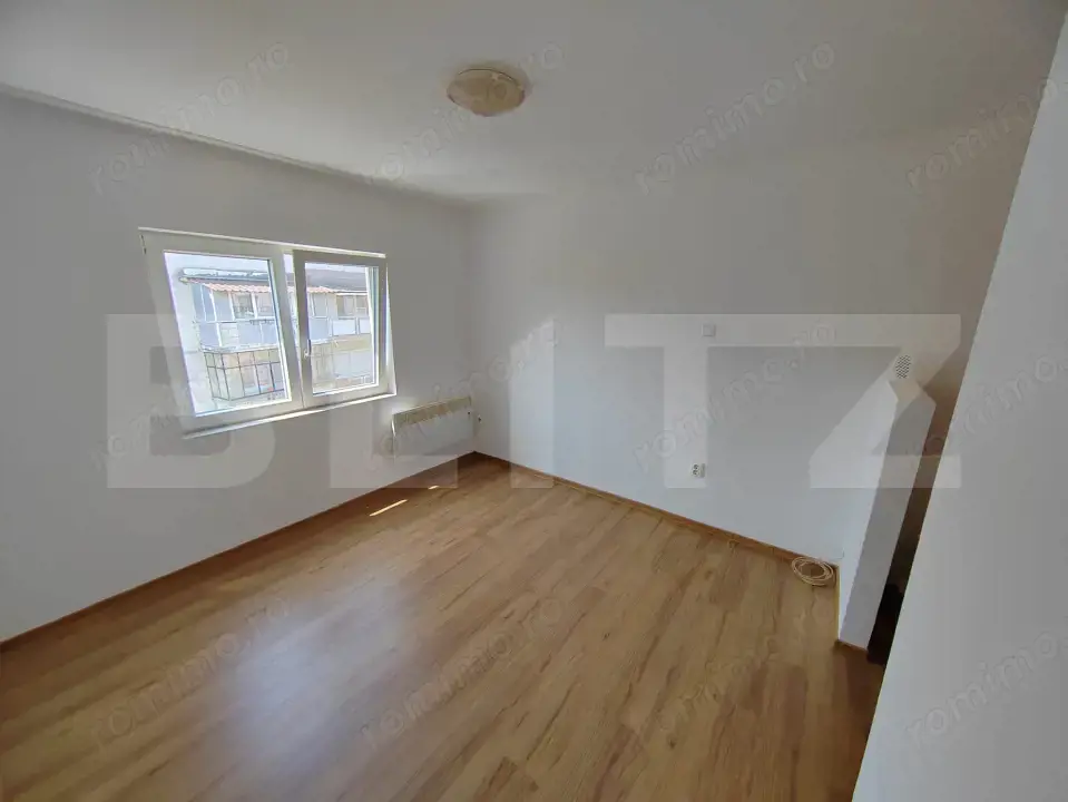 Garsoniera de vanzare, 16 mp, zona Micro 16