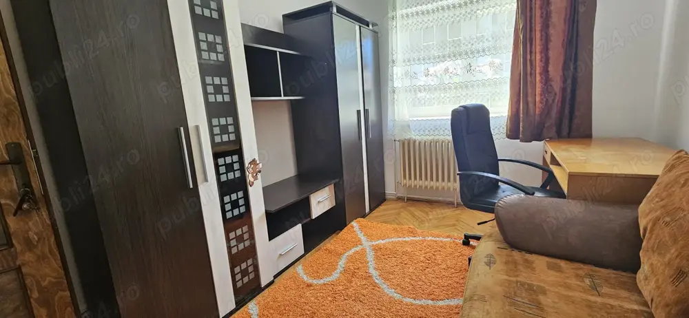 Inchiriez Apartament 3 camere in Zorilor