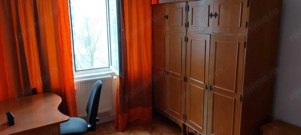 De vanzare garsoniera in Micro 17 De vanzare garsoniera in Micro 17