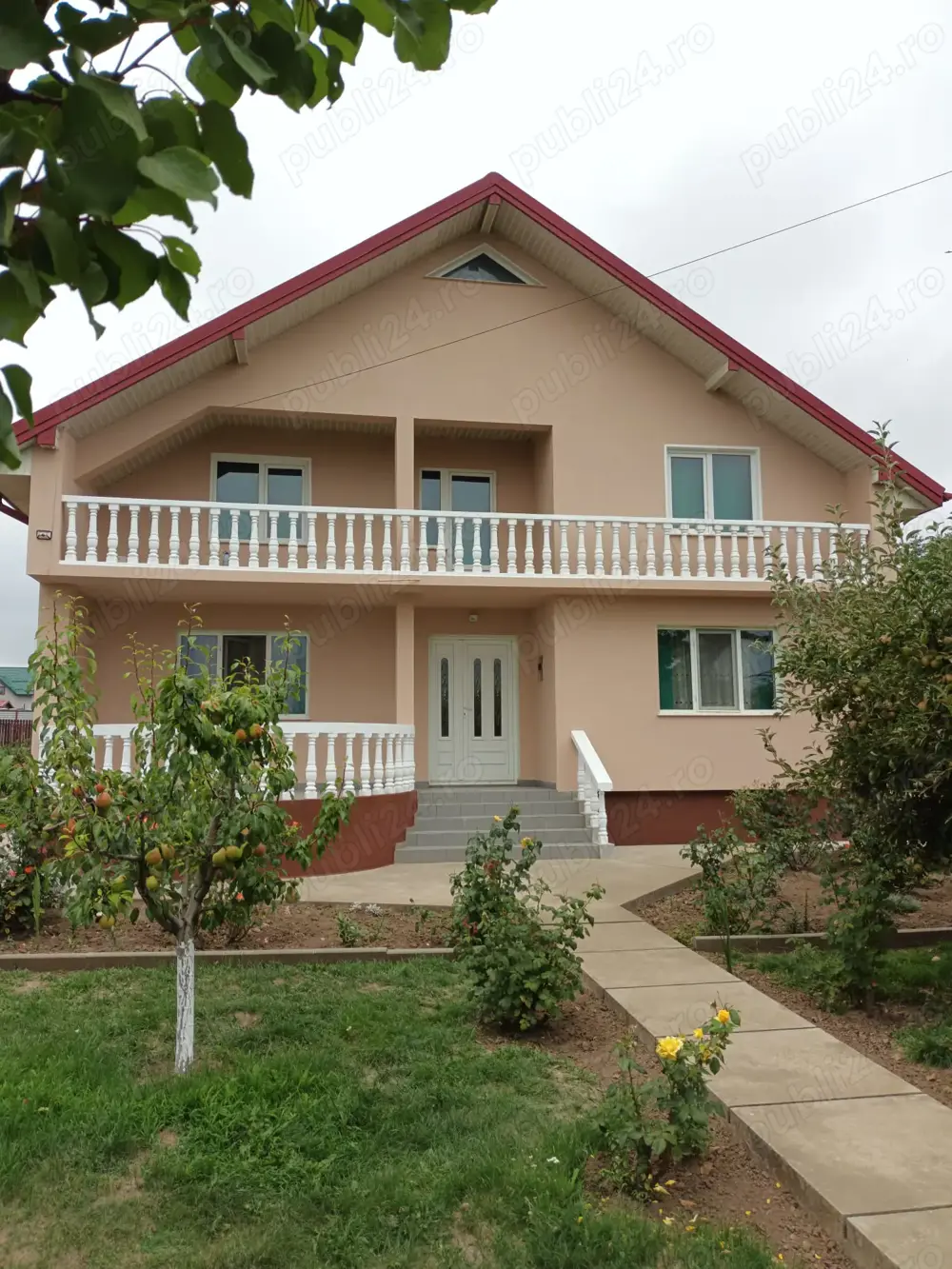 Casa+ teren zona Cișmea Botoșani