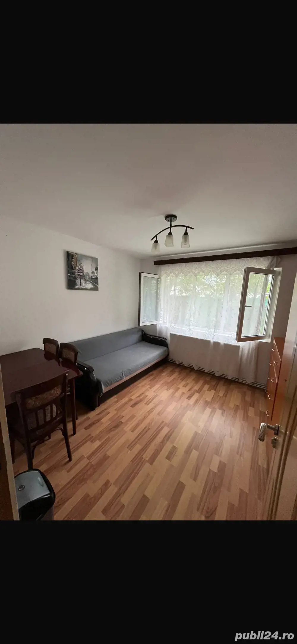 vand ap 2 camere zona Adriatica