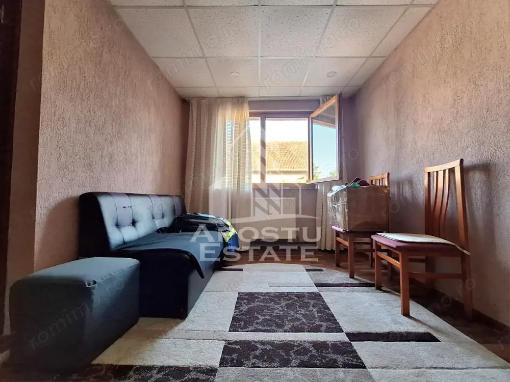 Casa cu 4 camere, 1520 mp teren, Gai