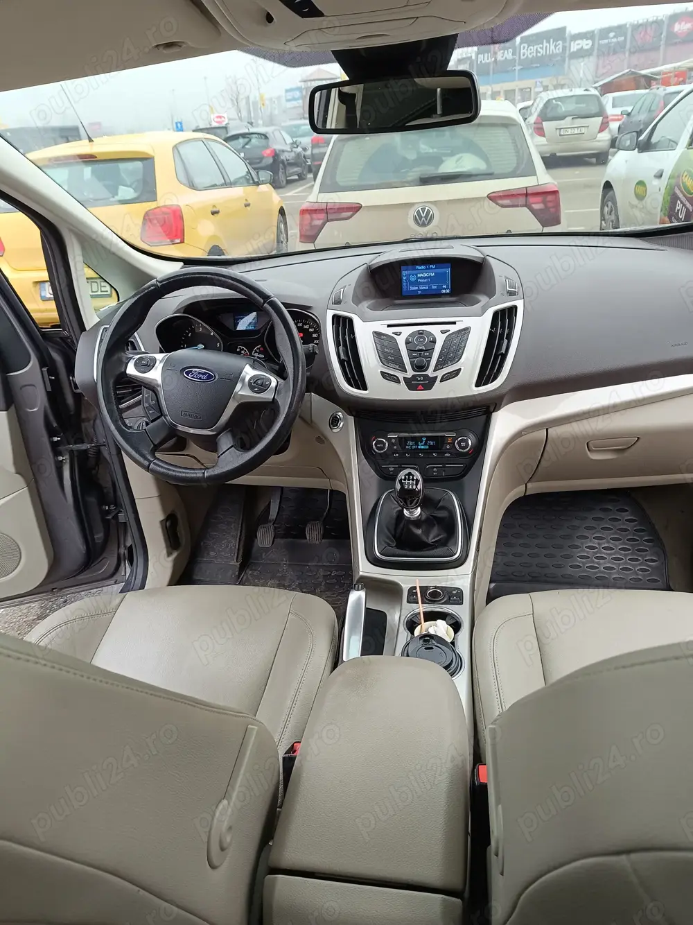 Vând   Schimb Ford Cmax 