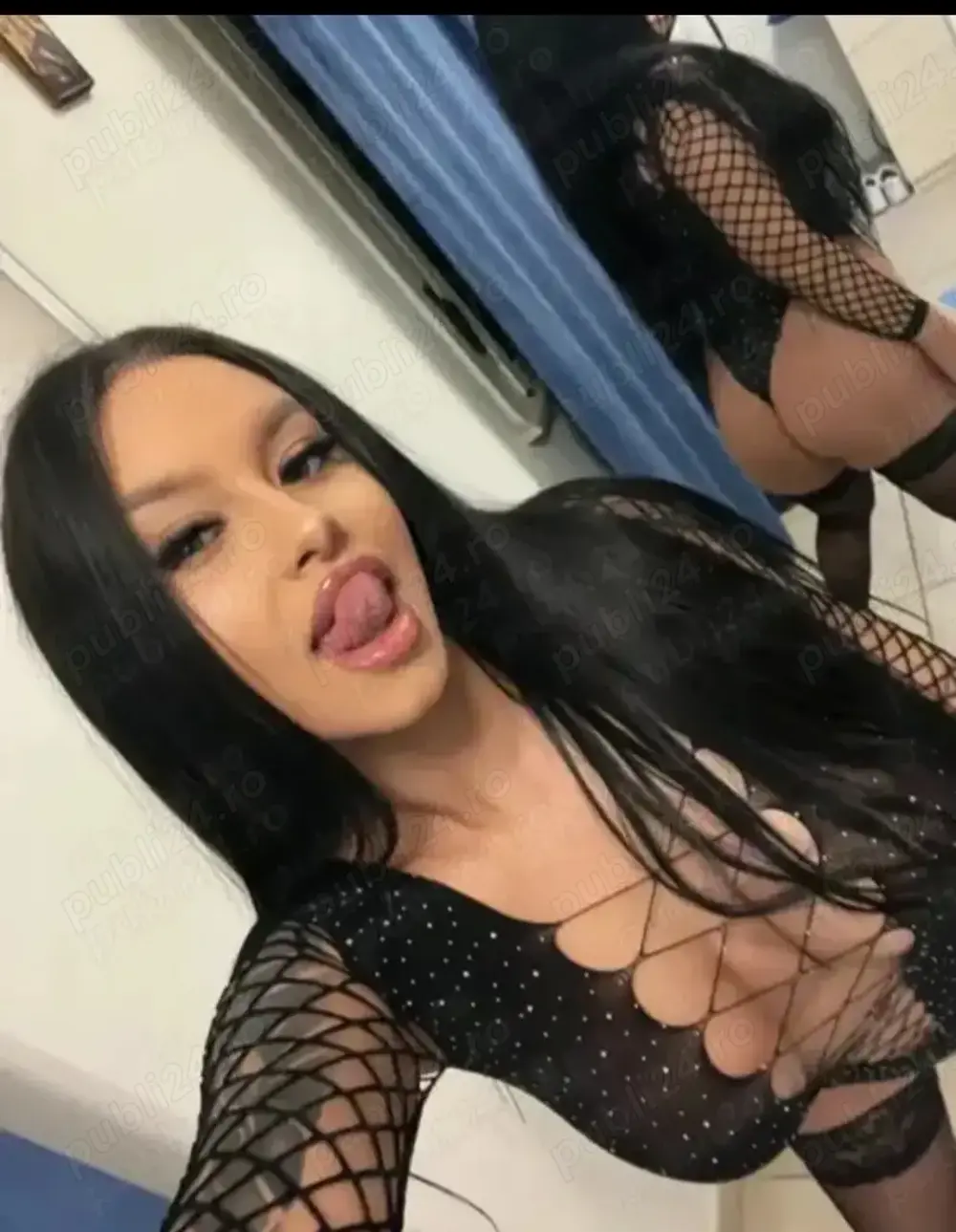 Daria, Fac si deplasări!!