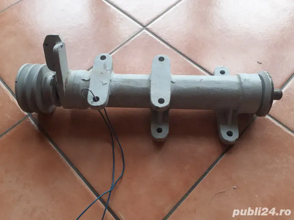 ax circula cu fulie si sistem de prindere din fonta