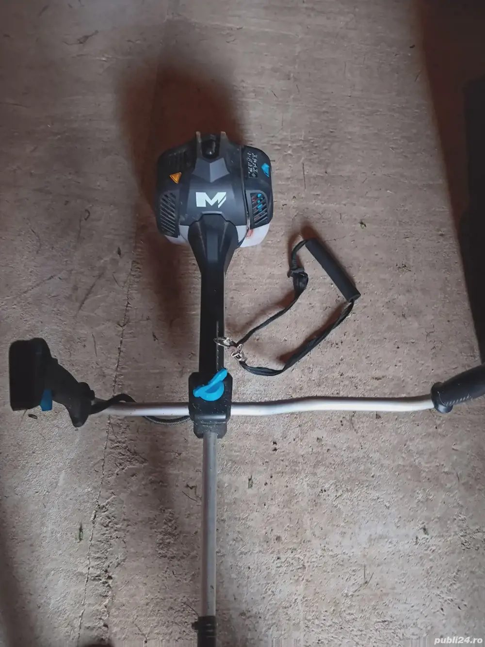 Vând moto cositoare mac folosita cel mult 5 ori