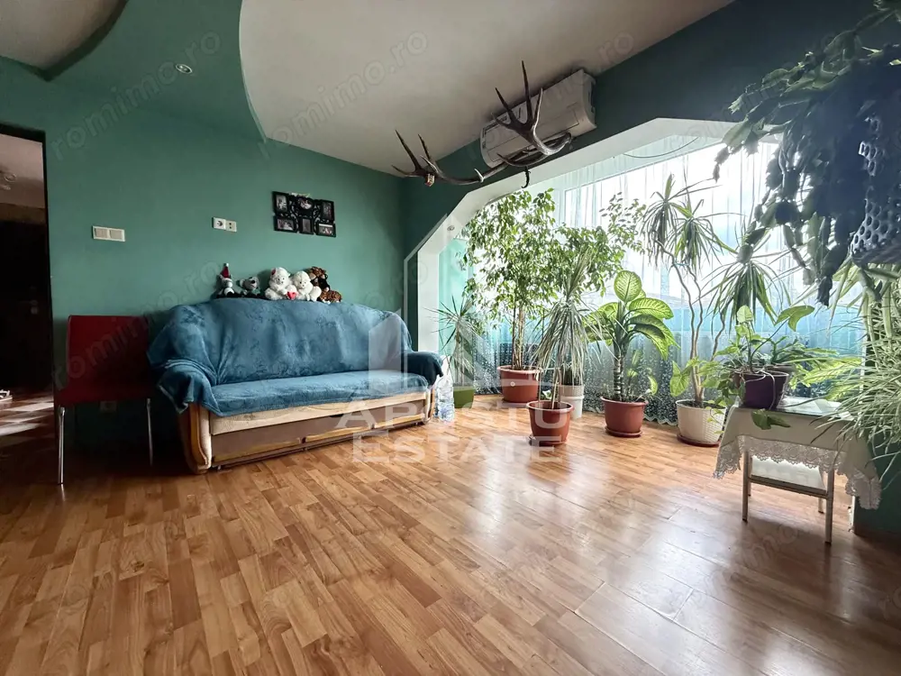 Apartament cu 2 camere de vanzare, centrala, zona Soarelui, Timisoara