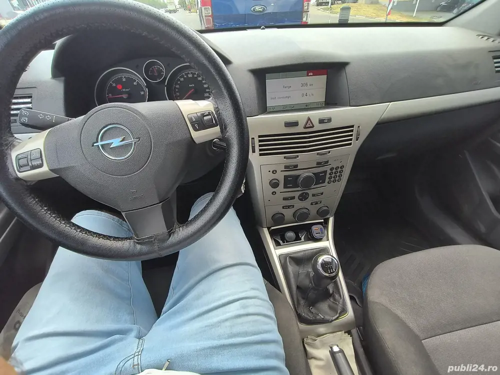 De vânzare  De vânzare