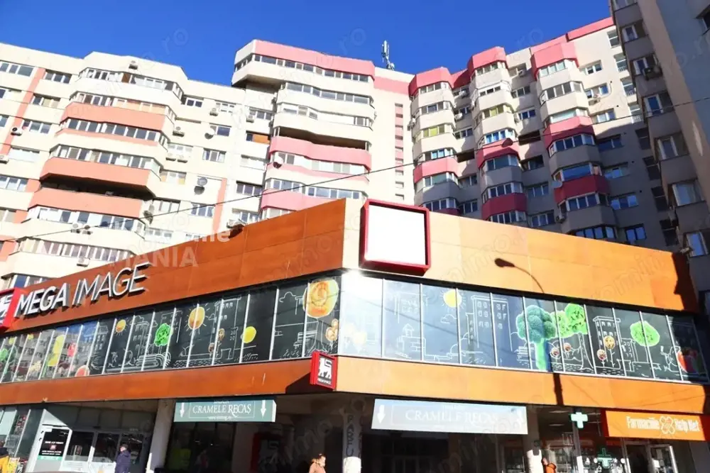 apartament 3 camere cu vedere panoramică/ 1 Mai / Vedere spate-fata / Mega Image