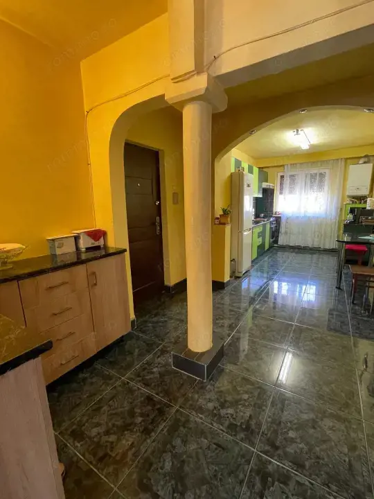 Apartament de vanzare, 3 camere, 67 mp, zona Manastur!