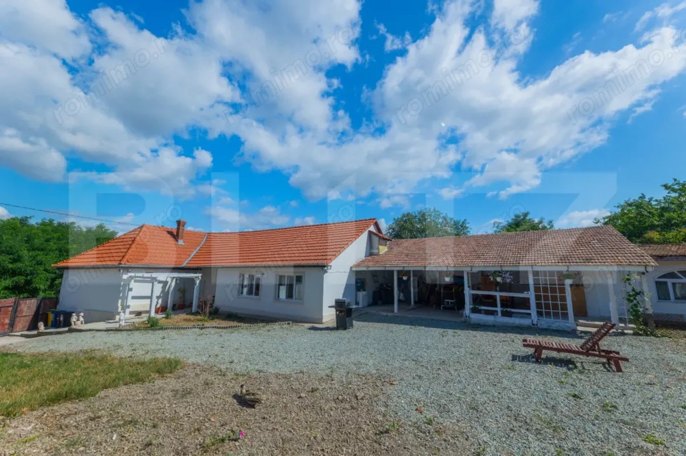 Casa individuala 130 mp 3 dormitoare 1 living 2 bai terasa 2000mp teren Limba  Casa individuala 130 mp 3 dormitoare 1 living 2 bai terasa 2000mp teren Limba