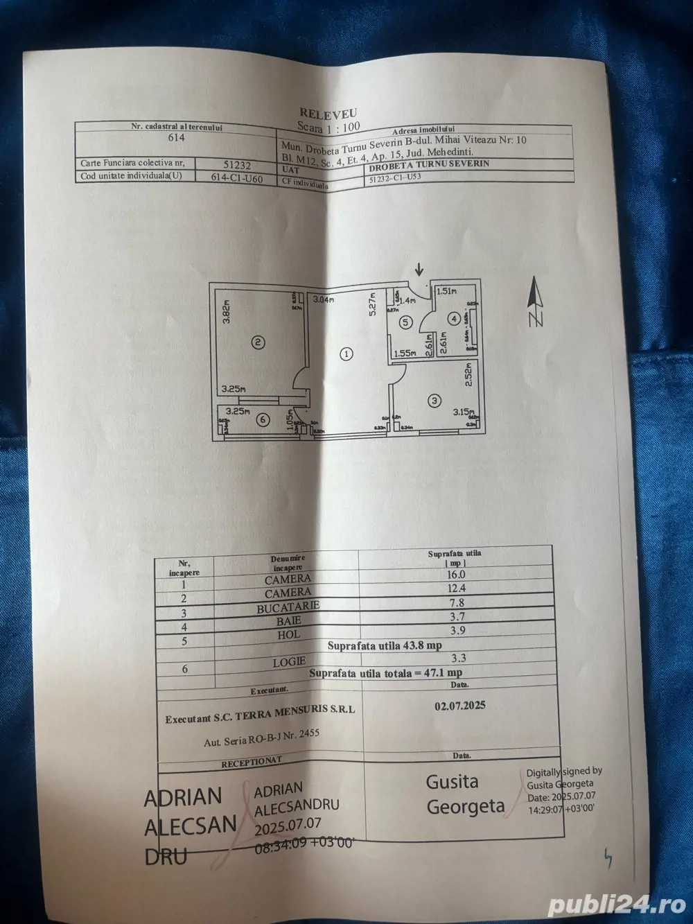 De vanzare apartament cu 2 camere etaj 4 ,zona Bulevard Mihai Viteazu .