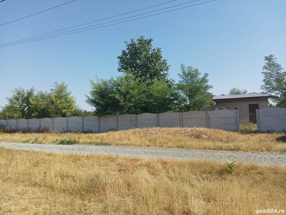 teren de vânzare 