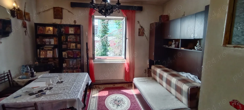 Central   13 Septembrie   T. Vladimirescu, garsoniera cf. 1, decomandata, et. 2