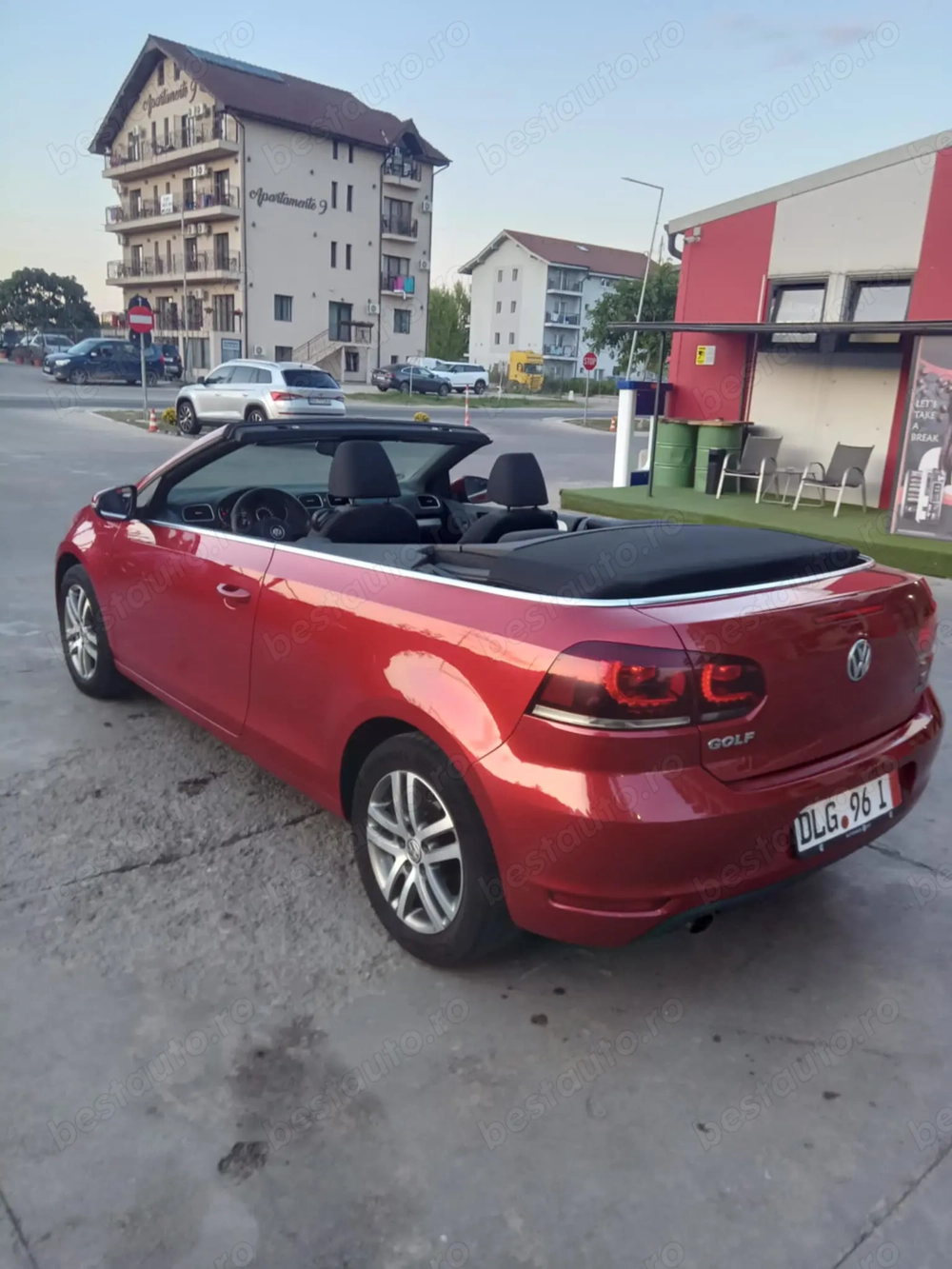 Volkswagen Golf 6 Decapotabil, An 2012 EURO 5, Navi, Senzori, Incalzire Scaune