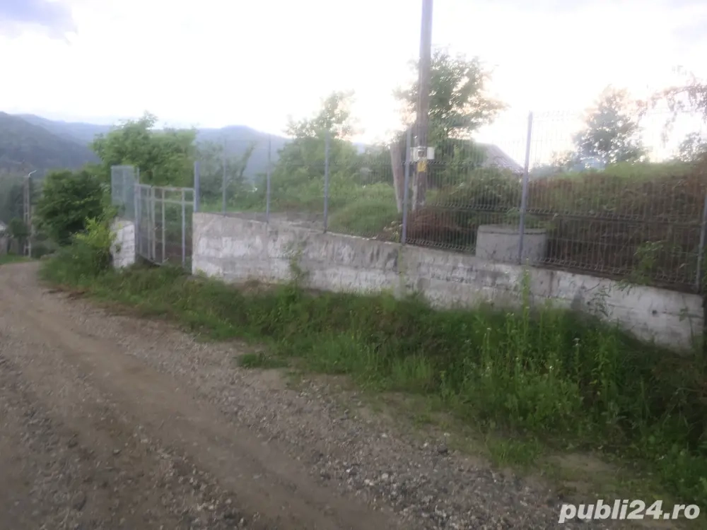 Vand teren 1000m2 in zona Blidari