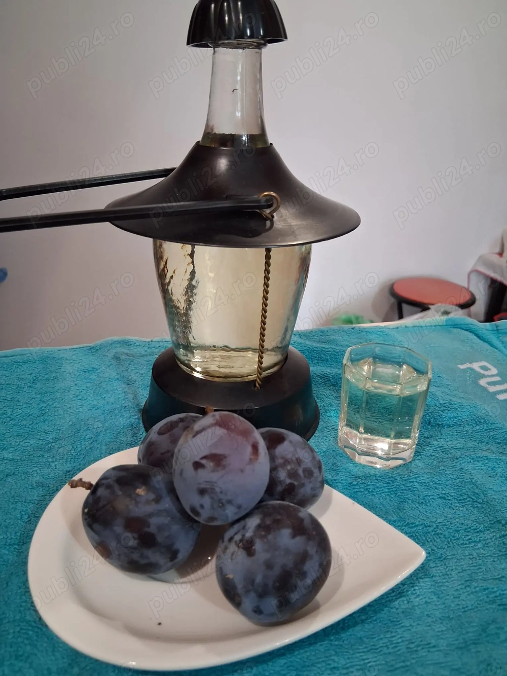 Vand tuica de pruna naturala