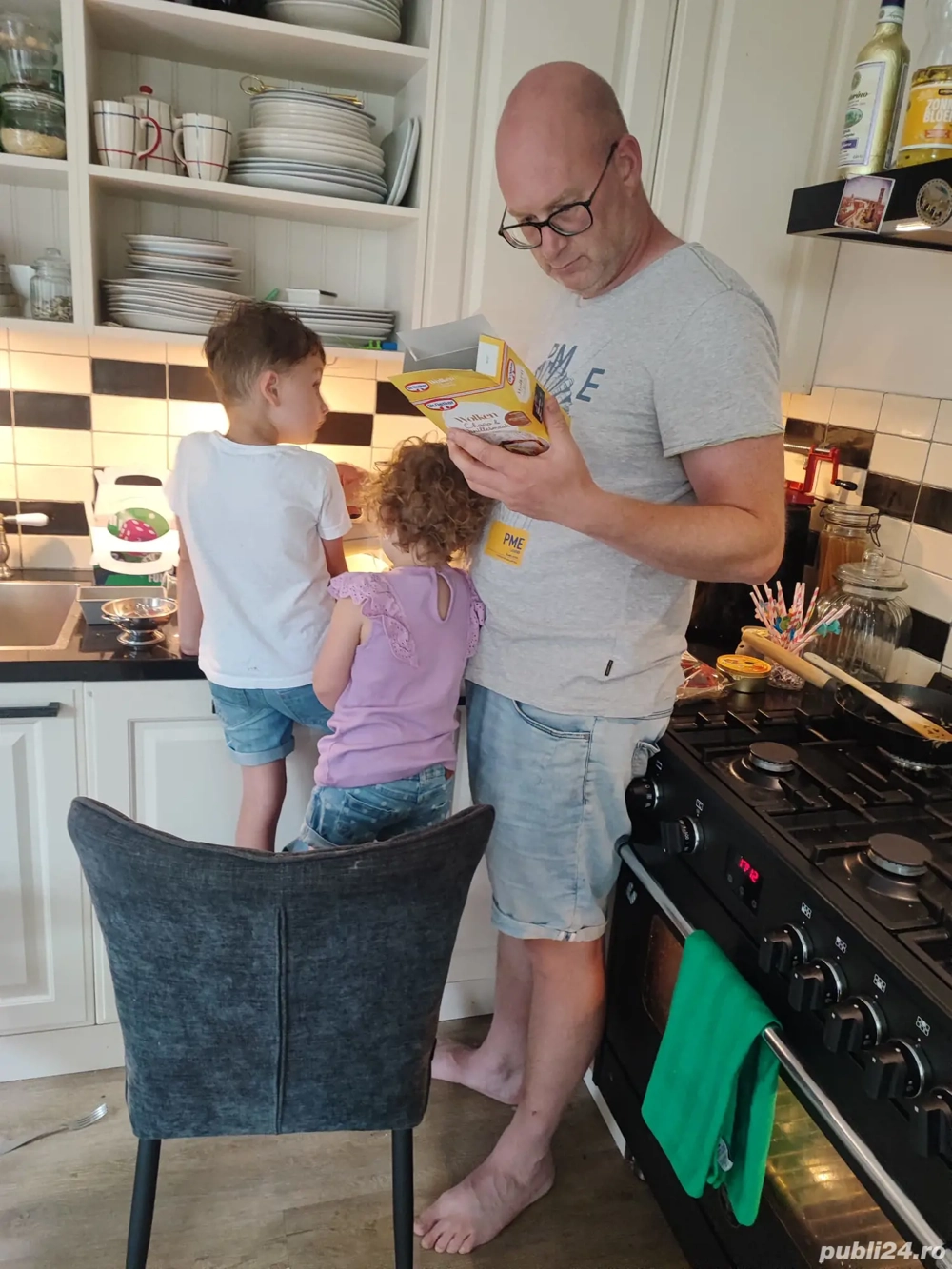 Vând casa Valea Romanestilor