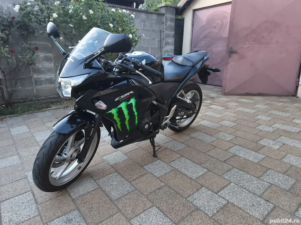 Honda CBR250 abs, cat.A2 Honda CBR250 abs, cat.A2