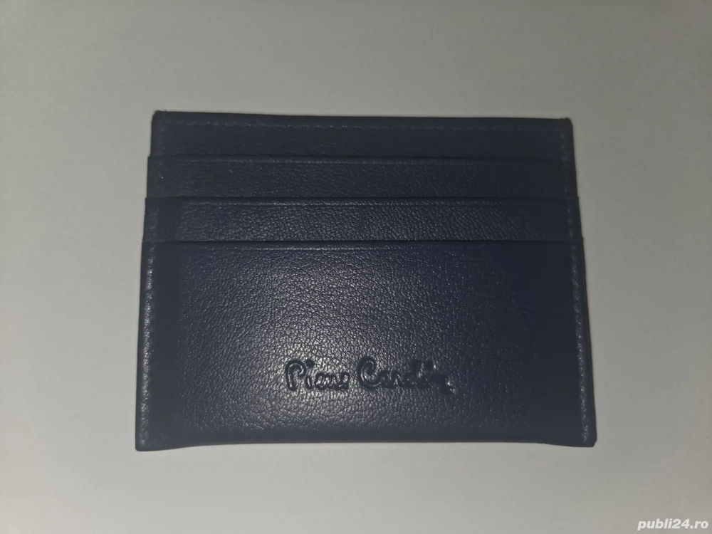 port card Pierre Cardin