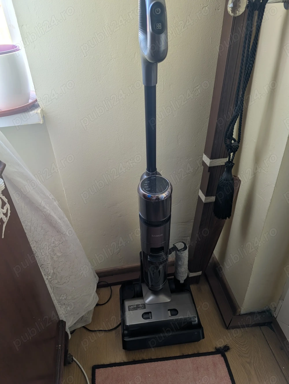 Vând aspirator vertical Samus Smart Cleaner PRO 