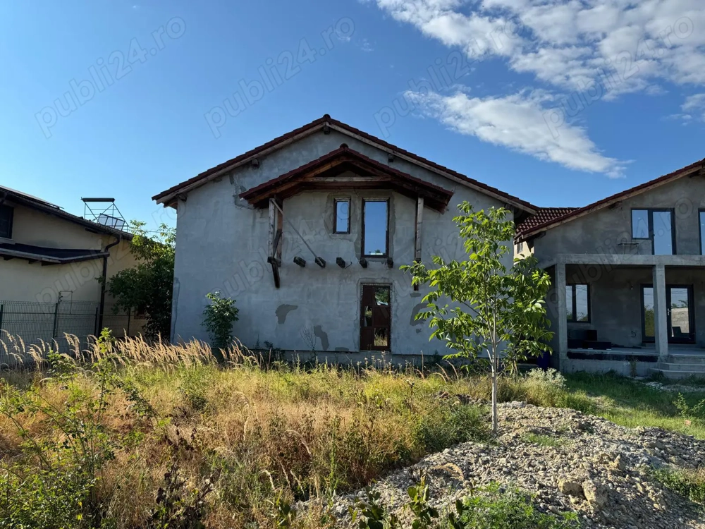 Oferta - Casa P+M la gri in zona Ostrovu Corbului la 100 ml de Dunare