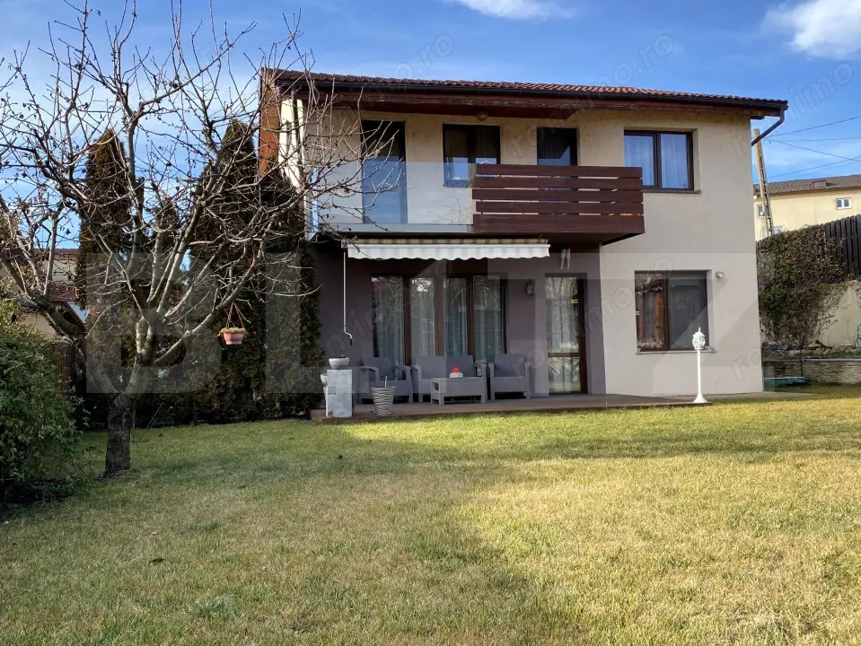 Casa individuala la cheie: 5 camere, 165 mp utili, 600 mp teren,  zona Oasului