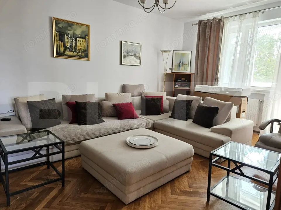 Apartament 2 camere decomandate Centru - Republicii/70mp/garaj si loc de parcare Apartament 2 camere decomandate Centru - Republicii/70mp/garaj si loc de parcare