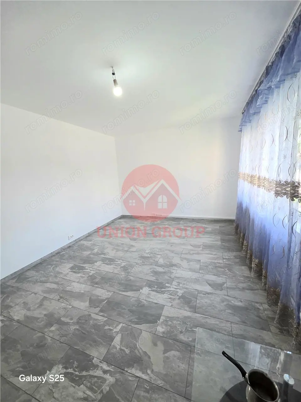 Apartament 2 Camere, Decomandat, Navodari