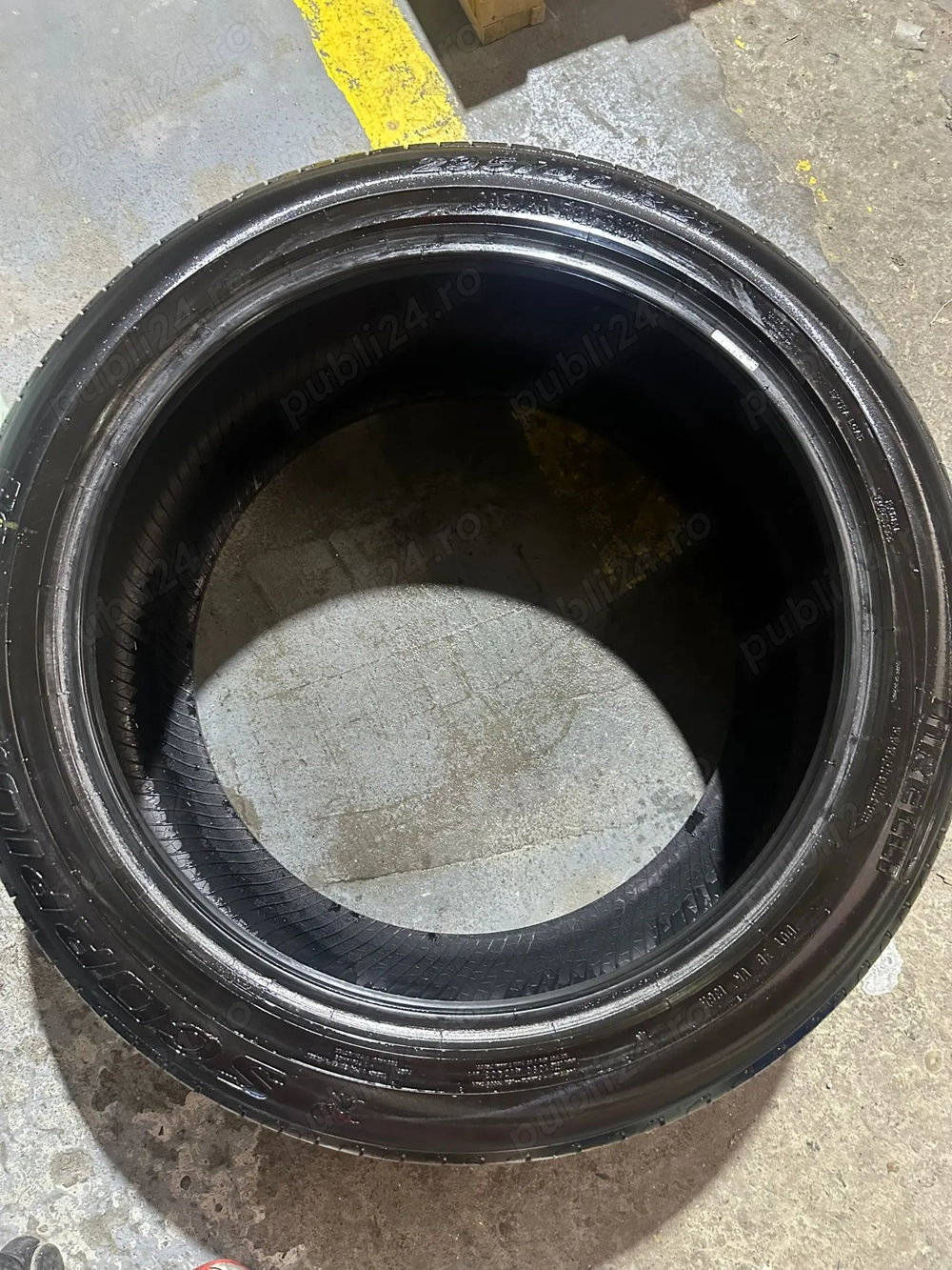 VAND anvelope vara PIRELLI  295  40  R 21 DOT 0822