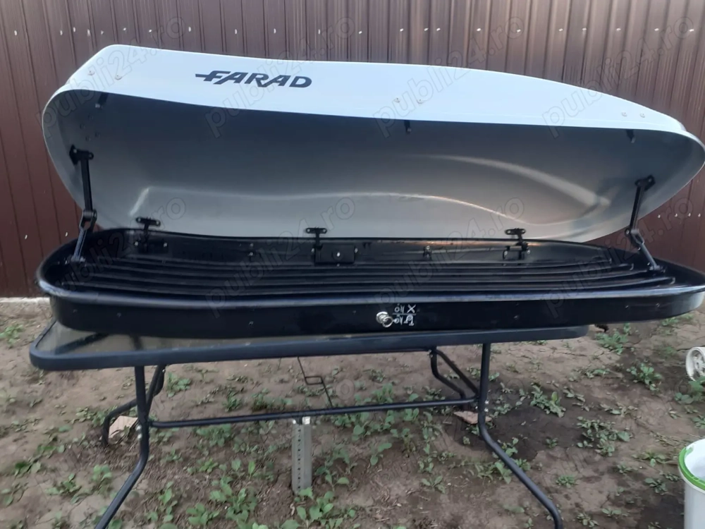 Vând cutie portbagaj FARAD 